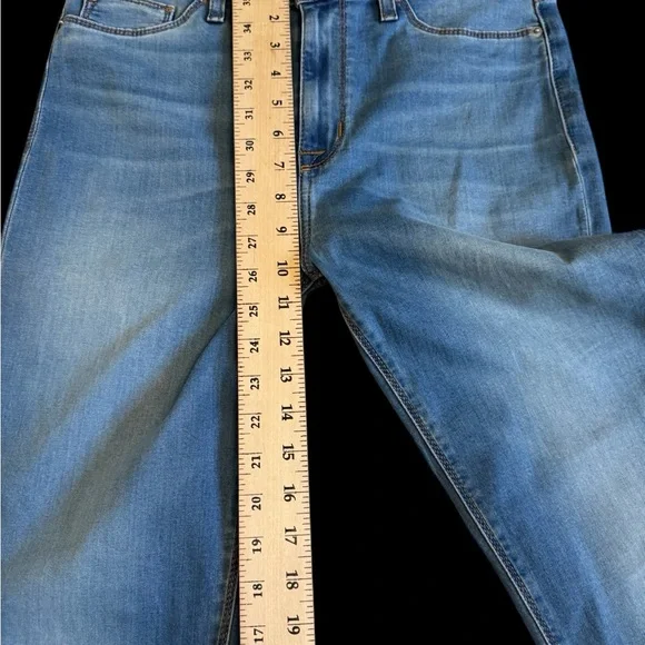 Hudson Jeans - Picture 9 of 10